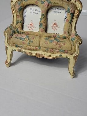 Floral Resin Miniature Settee Photo Frame in Cream and Pink